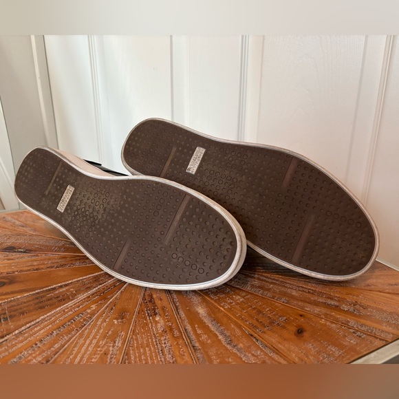 NWOT Perry Ellis Portfolio Men's Black High-Top Sneakers in Size 11 - Picture 9 of 11